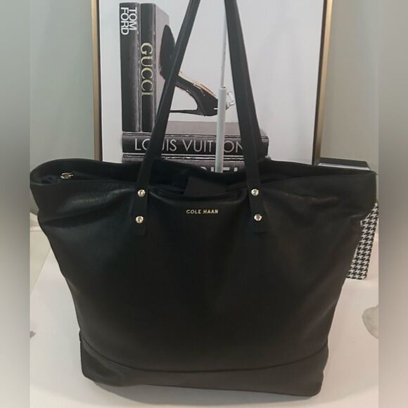 Cole Haan Luxe Black Pebbled Leather Tote Timeless Everyday Shoulder Bag - Picture 2 of 11